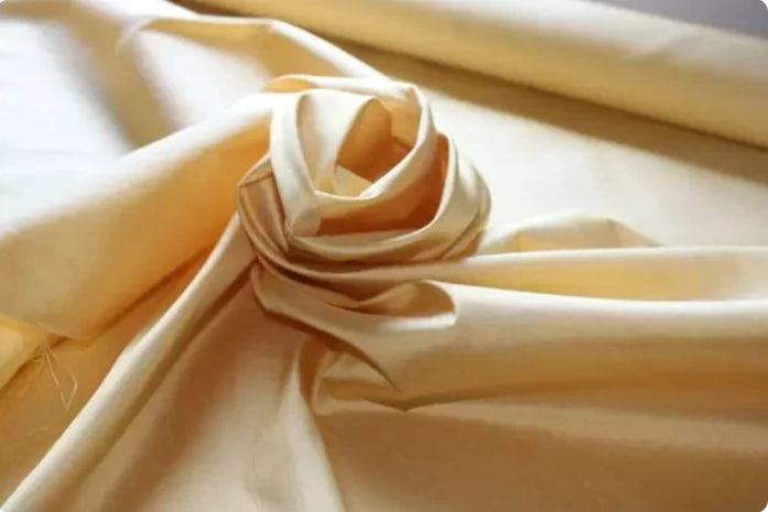 蚕丝面料知识大全：桑蚕丝与柞蚕丝的区别、鉴别方法及功效